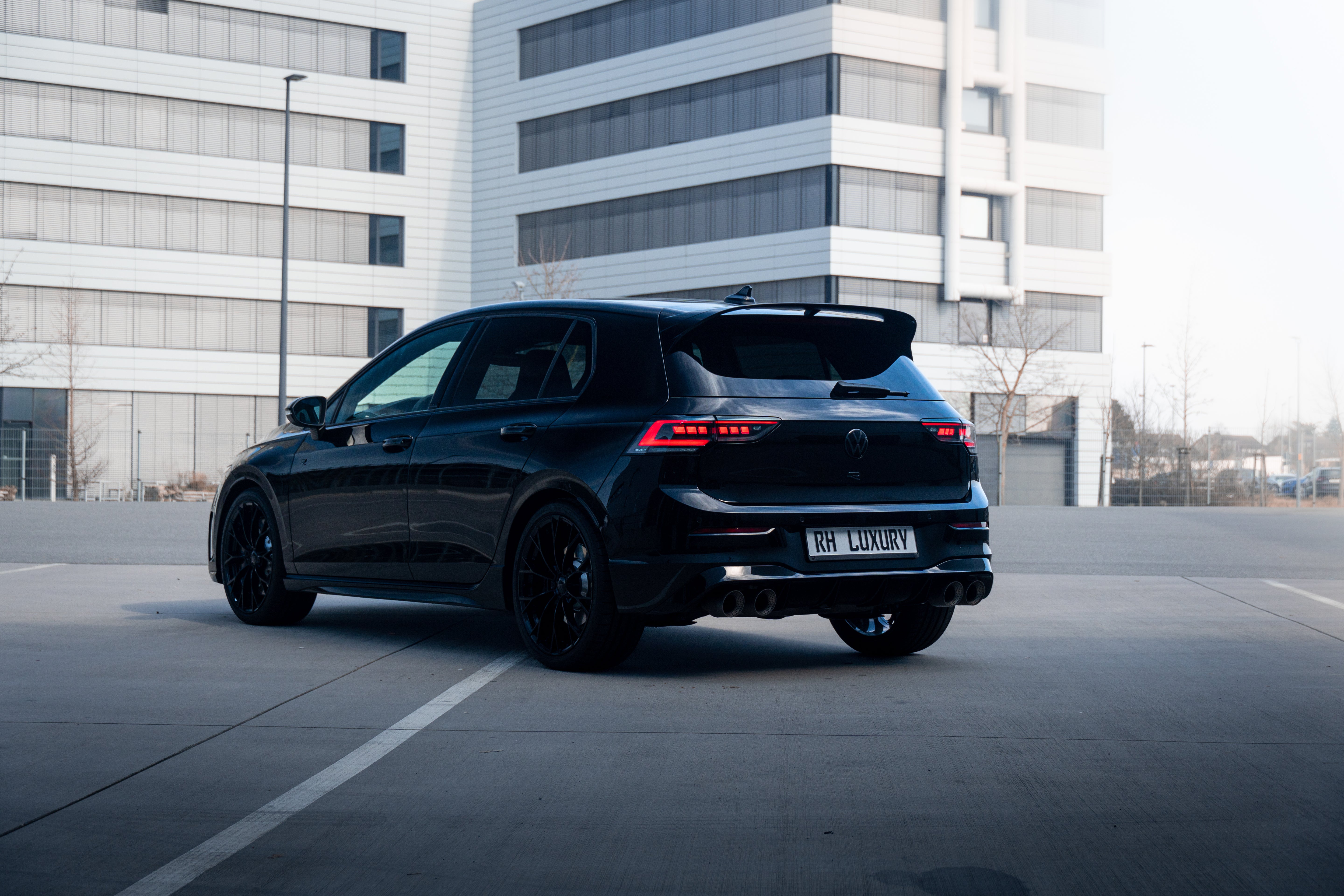 Golf 8 R Black Edition